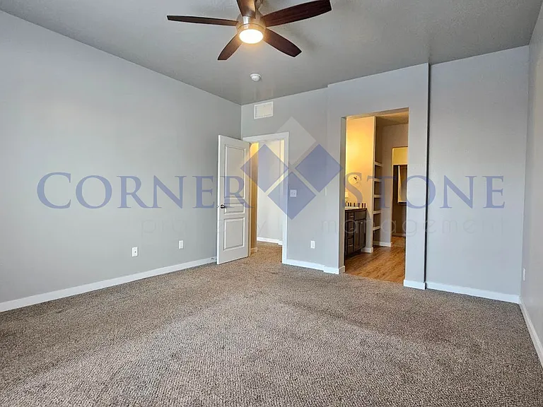 4676 W Silver Riv — Photo 8