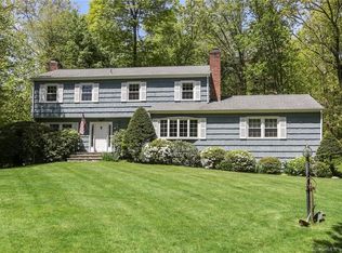 134 Slice Dr, Stamford, CT 06907