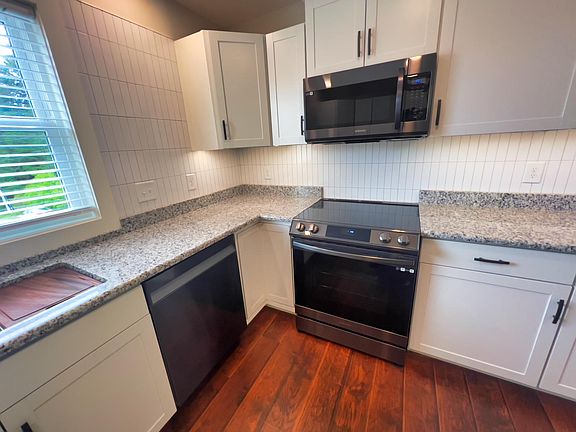 5th image of 537 Stolman Way