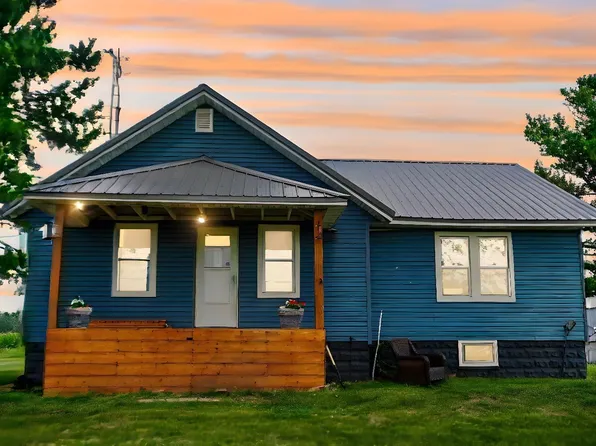 340 E 50th Rd S, Knox, IN 46534