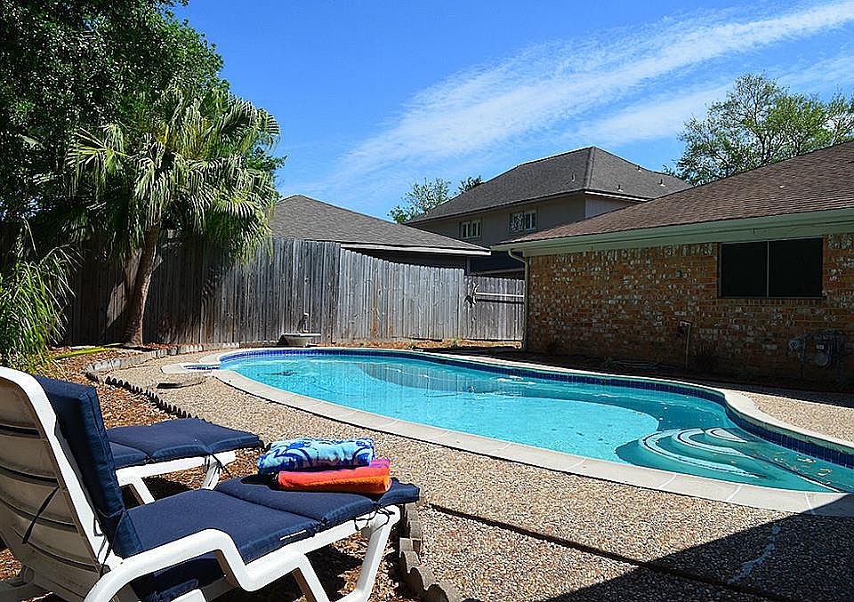 1st image of 15531 Seahorse Dr