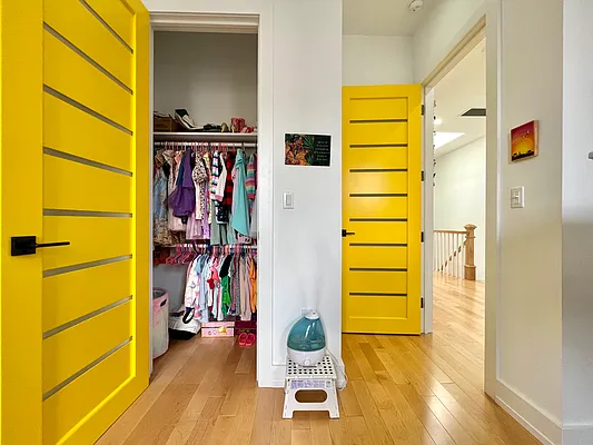 Rented by SERHANT. | media 36