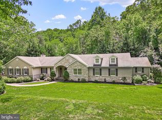 2 Meadows Ln, Wilmington, DE 19807