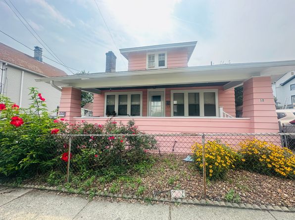 12 Cliff St Floor 2, Beacon, NY 12508 – 1-bedroom rental in Beacon