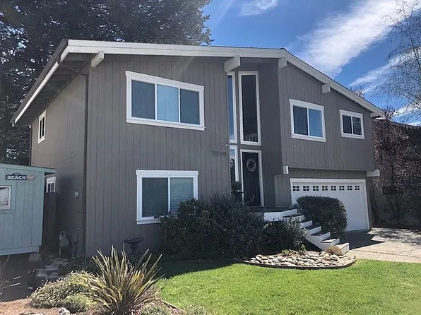 3210 Mulberry Dr, Soquel, CA 95073