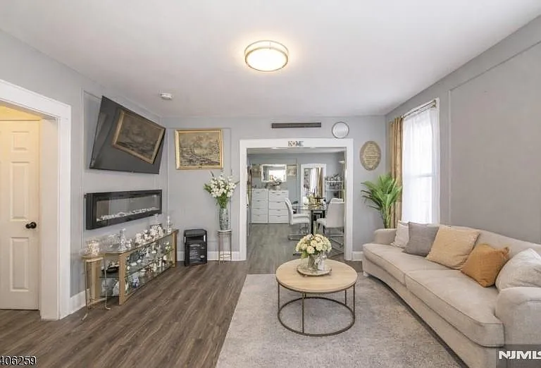 413 Beardsley Ave #1 — Photo 1