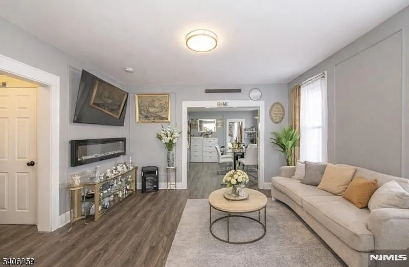 413 Beardsley Ave #1