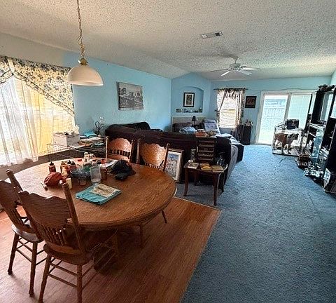 5th image of 822 Breton Dr