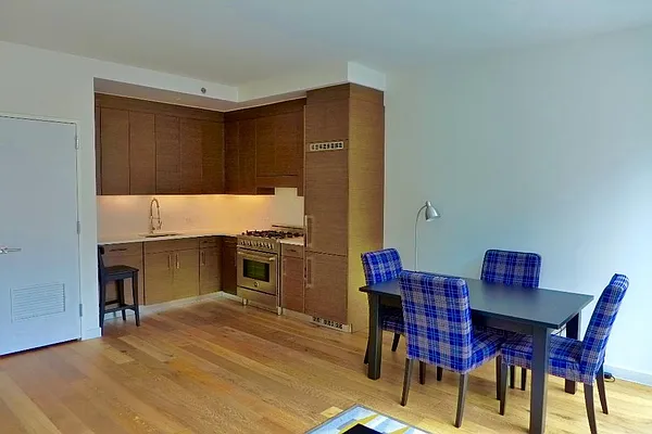 Rented by Level Group | media 36