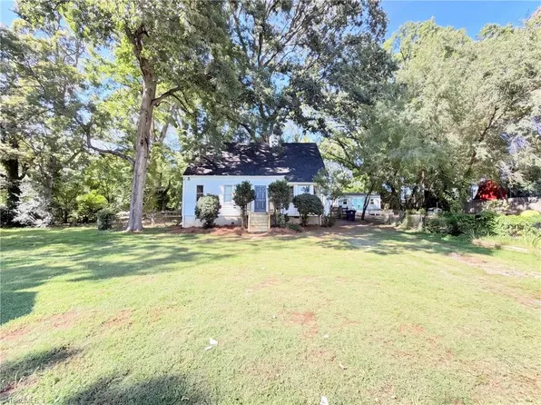 2347 Bethabara Haven Dr, Winston Salem, NC 27106