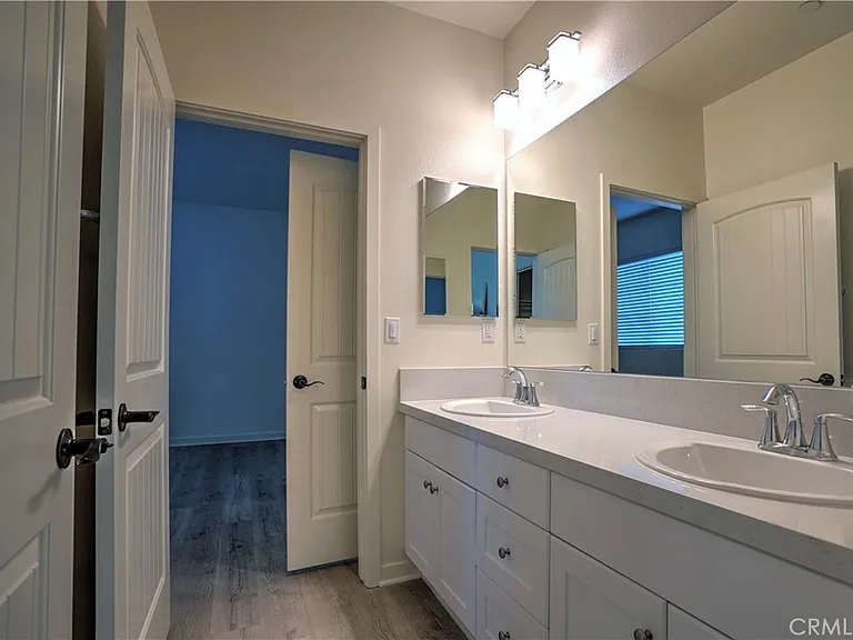 22117 Normandie Ave — Photo 18