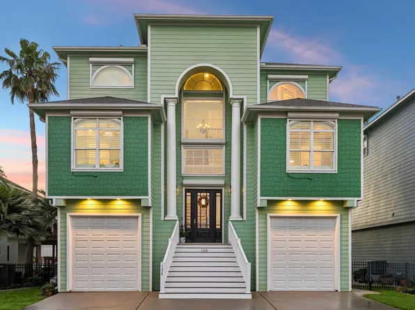 128 Starboard Dr, San Leon, TX 77539