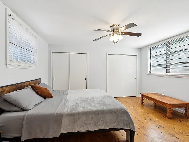 2209 Broadway St — Photo 15