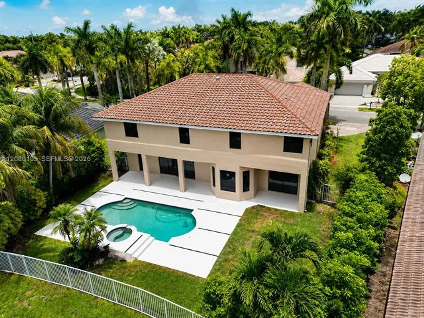 1672 Victoria Pointe Cir # 1672 , Weston, FL 33327 — Photo 1