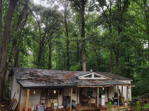 70 Pleasant Ct, Maysville, GA 30558