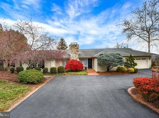 2840 Sunset Dr, Camp Hill, PA