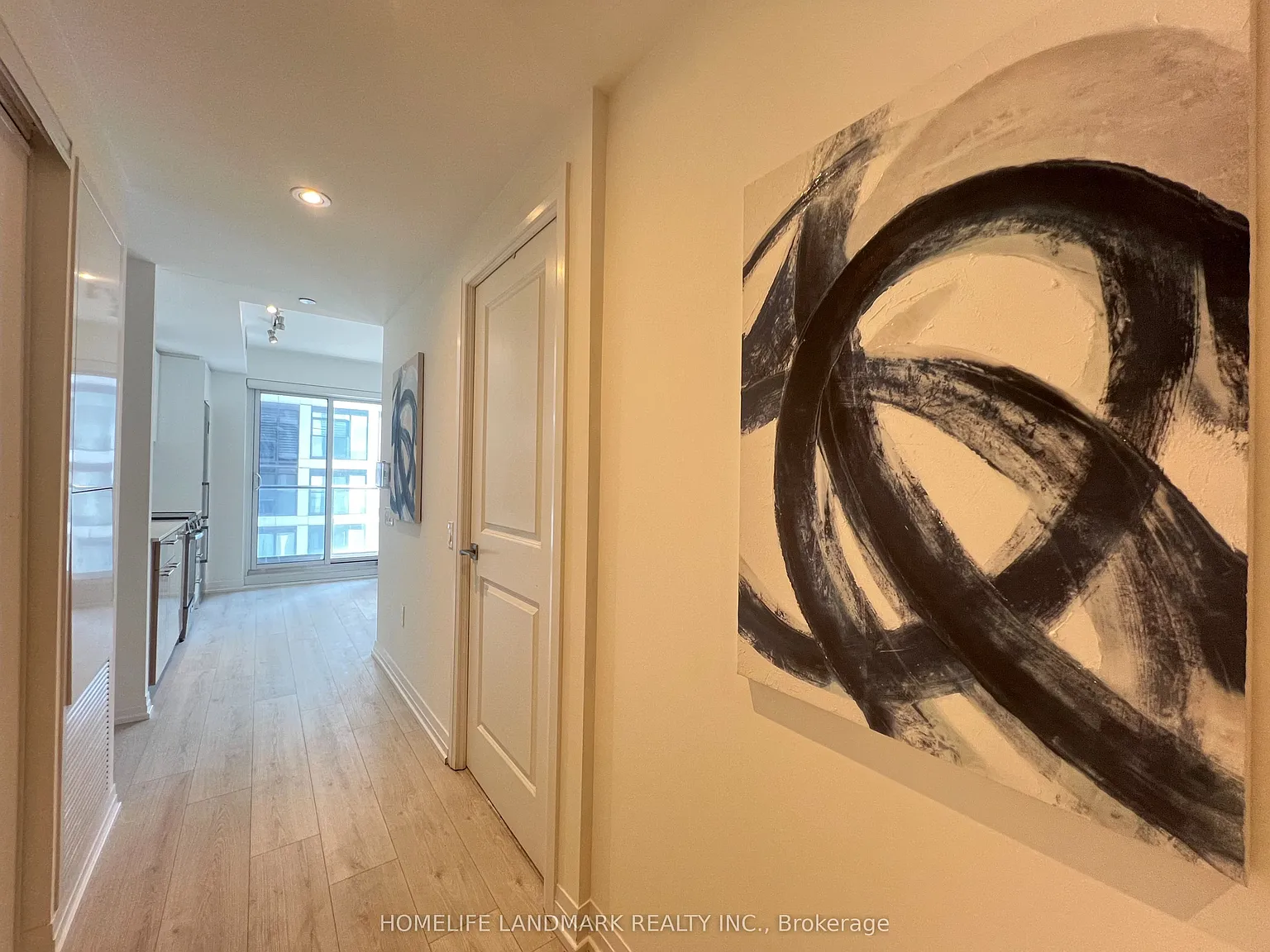3 bed, $2,900 — Photo 3