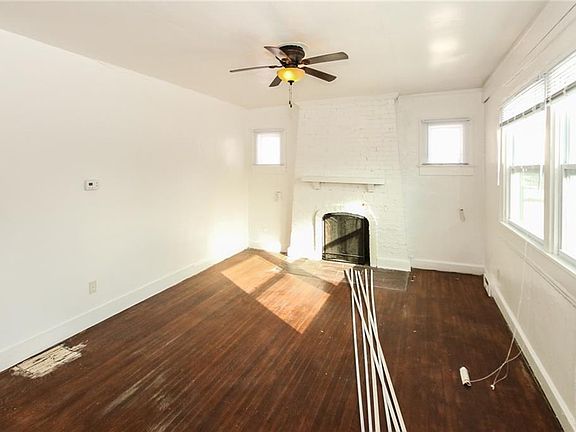 3rd image of 3340 N Colorado Ave