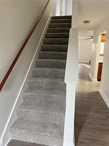 1600 Newport Pl #4 — Photo 2