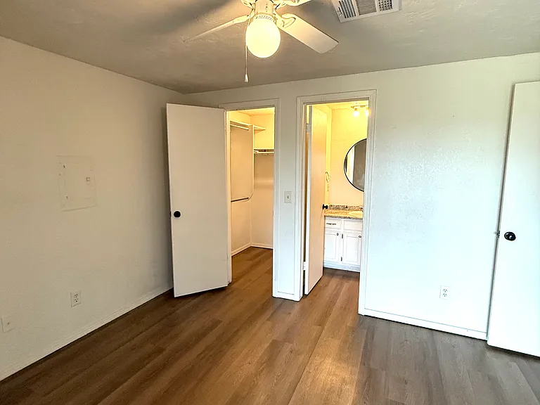 2921 SW 82nd St — Photo 16