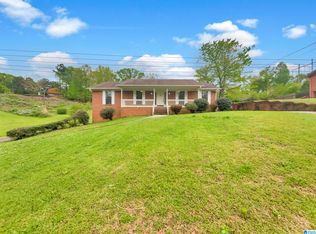 2216 Ledgewood Cir, Birmingham, AL 35214