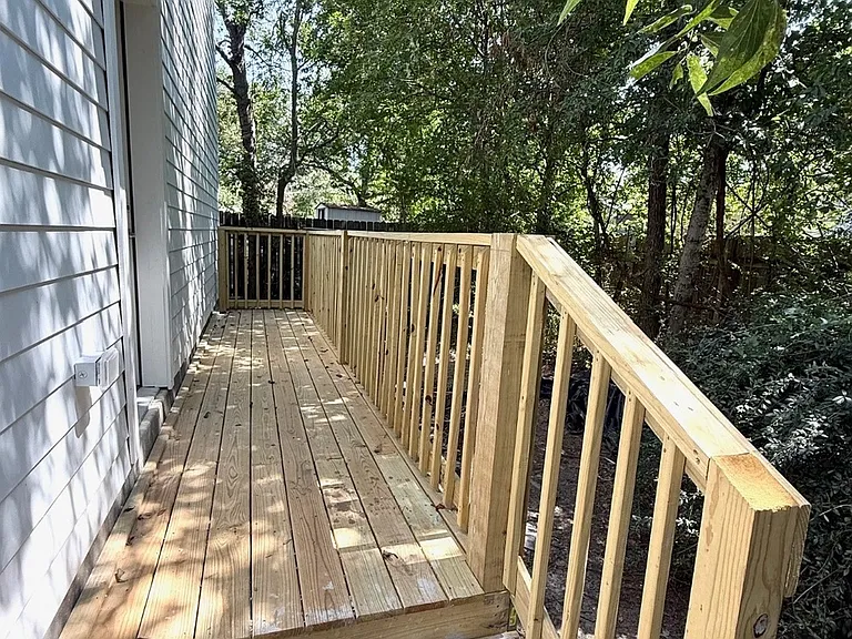 201 Davis St #SW — Photo 21