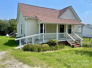 105 Cloverbrook Dr, Clover, SC 29710