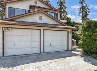 800 SW Echo Loop, Oak Harbor, WA 98277