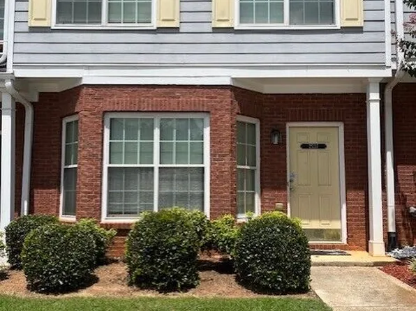 2537 Walden Lake Dr, Decatur, GA 30035