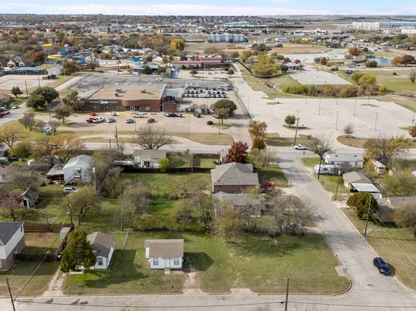 8707 Ronnie St, White Settlement, TX 76108