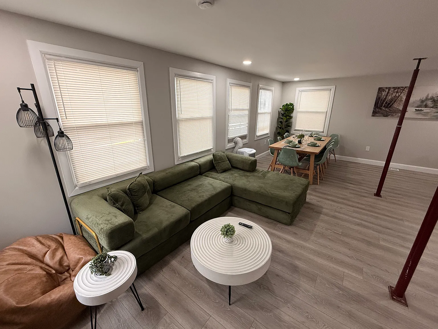 4 bed, 1800 sqft, $4,500 — Photo 3