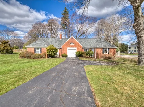 1A Hanley Farm Rd, Warren, RI 02885