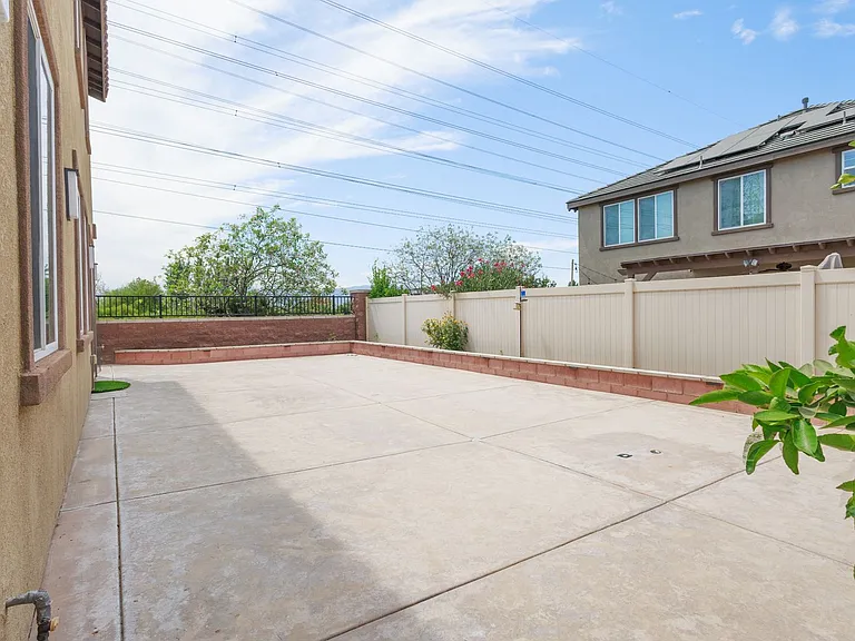 16220 Retreat Ct — Photo 13