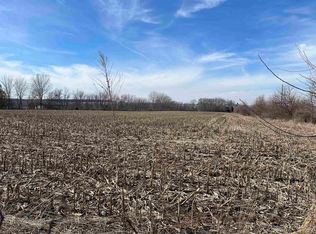 12 Smith Rd, Winnebago, IL 61088