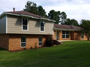 1440 Oak Ridge Rd, Vicksburg, MS 39183