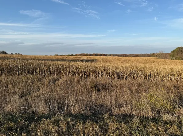 8000-8704 95th St SE, Chatfield, MN 55923