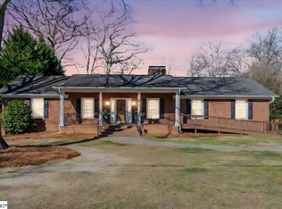 17 Rollingreen Rd, Greenville, SC 29615