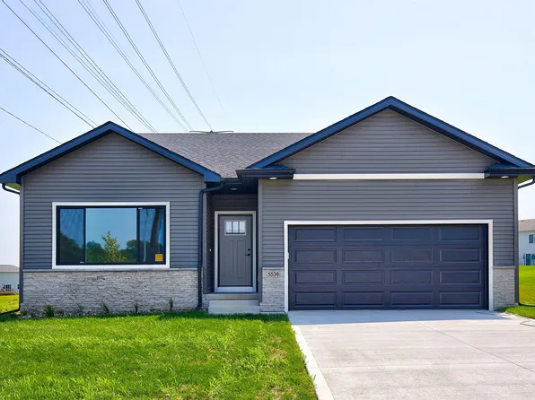 5539 167th St, Urbandale, IA 50323