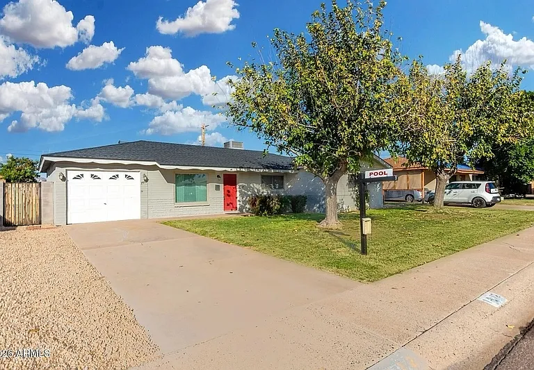 1412 W 7th Pl — Photo 23