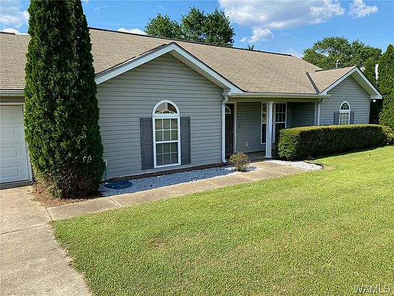 4th image of 16946 Meadow Ln