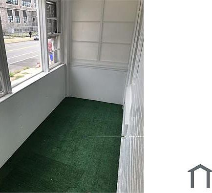 2nd image of 6323 Buist Ave