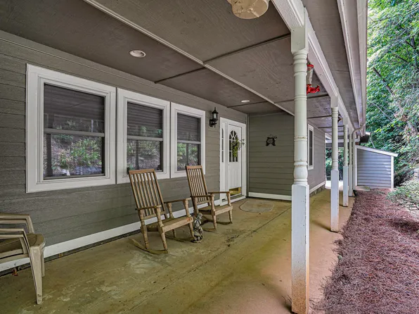 111 Stillwater Ln, Dillard, GA 30537