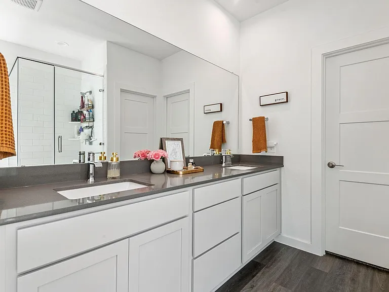 560 Newcomb Hollow Dr — Photo 28