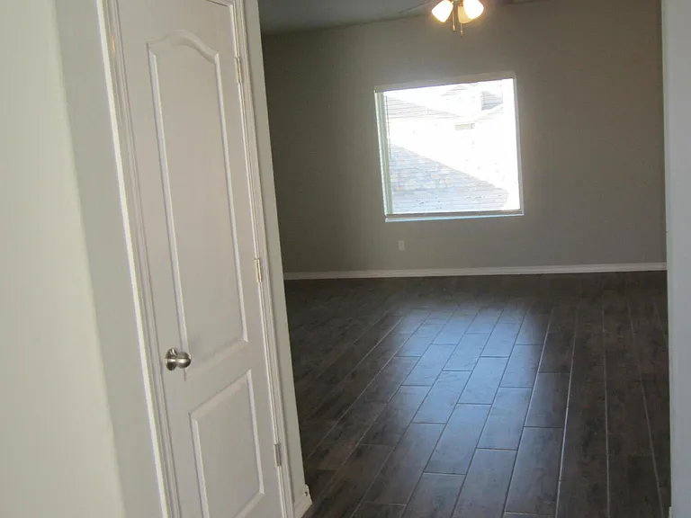 12253 Desert Cliff Ct — Photo 5