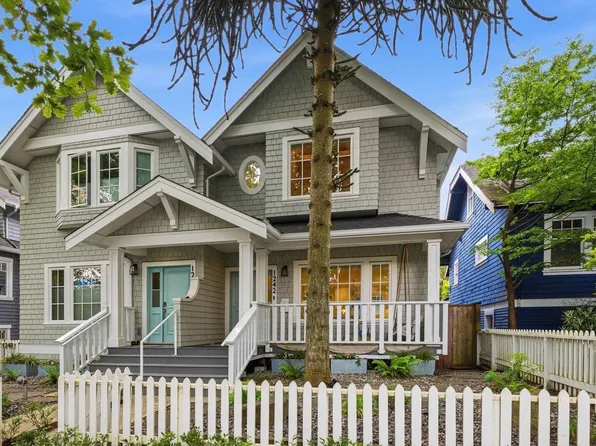 1242 E 23rd Ave, Vancouver, BC V5V 1Y9