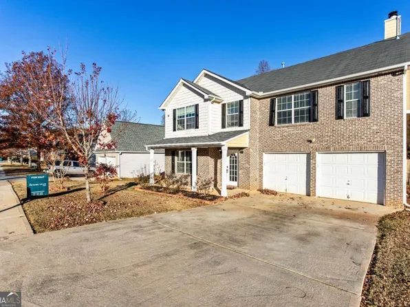 5675 Star Flower Dr, Ellenwood, GA 30294