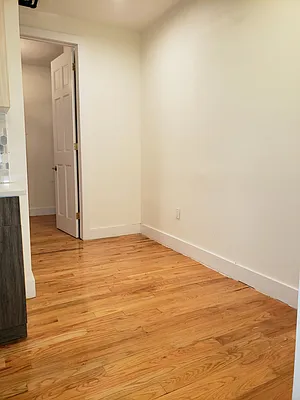 Rented by Signature Property Realty | media 21