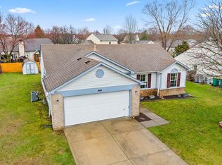 202 Pineview Dr, Mooresville, IN