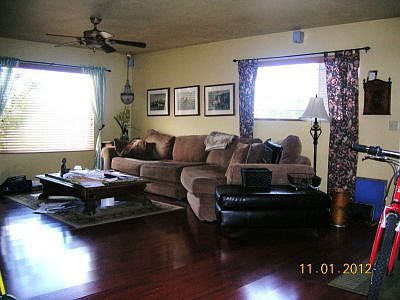 Family Room w/pellet stove