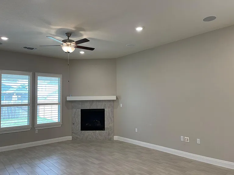 6500 Coalinga Ln — Photo 3